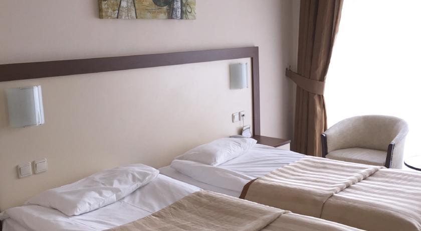 Batihan Beach Resort & Spa Kusadasi Exterior photo