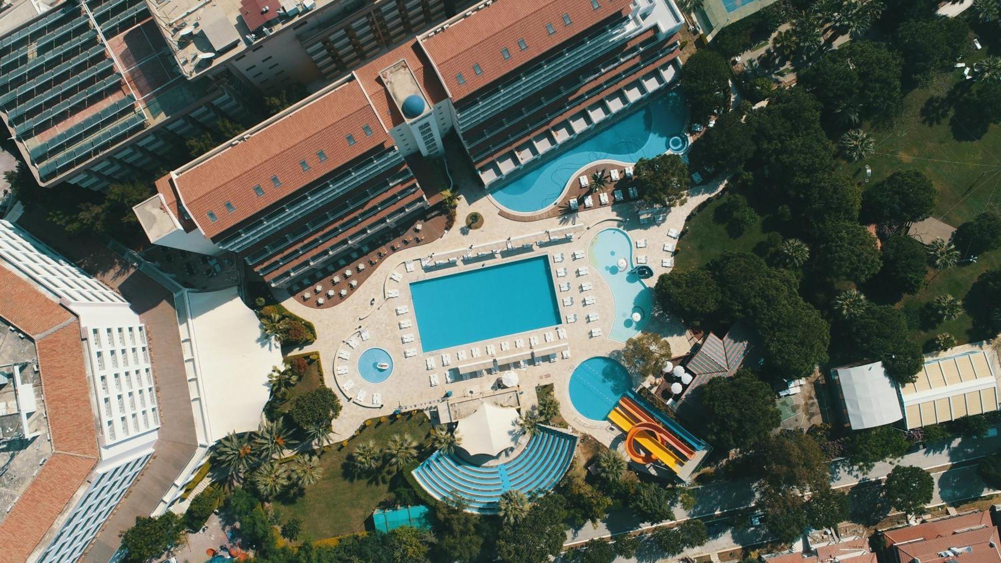 Batihan Beach Resort & Spa Kusadasi Exterior photo