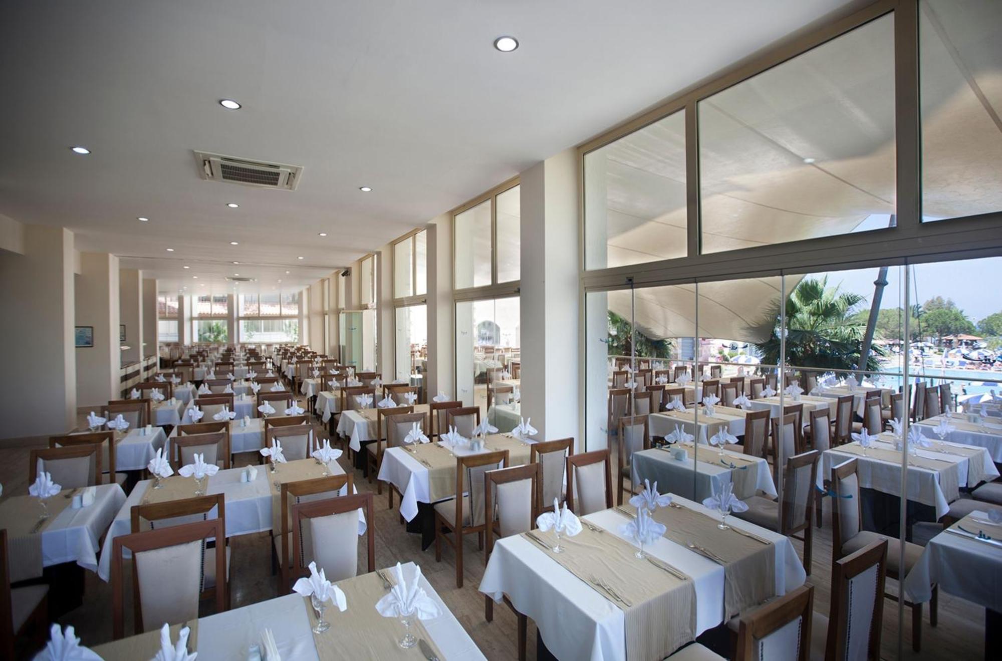 Batihan Beach Resort & Spa Kusadasi Exterior photo